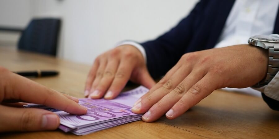 Cohecho: La solicitud de dinero puede realizarse a través de un tercero