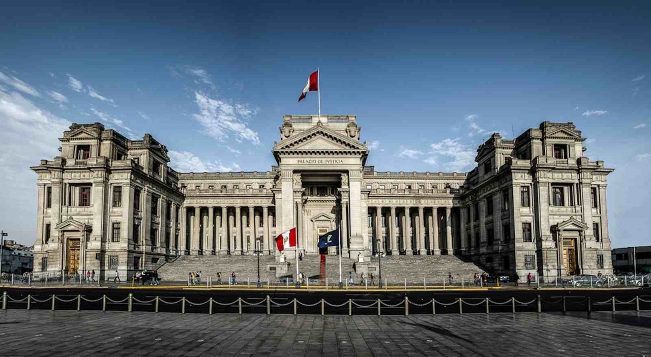 La Corte Suprema precisa el contenido de las causales de casación