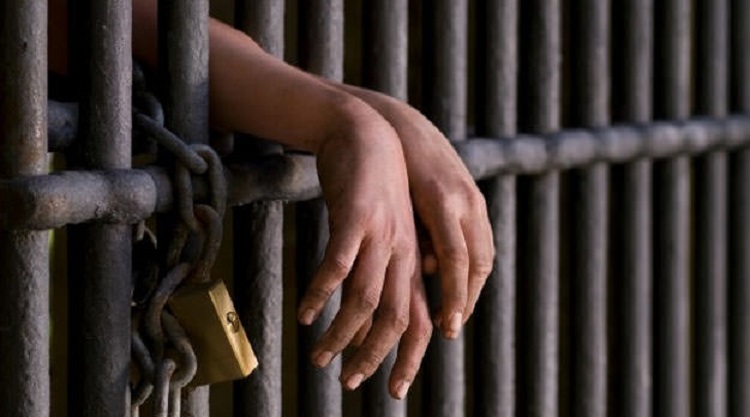 La comparecencia restrictiva afecta en menor medida el derecho a la libertad que la prisión preventiva