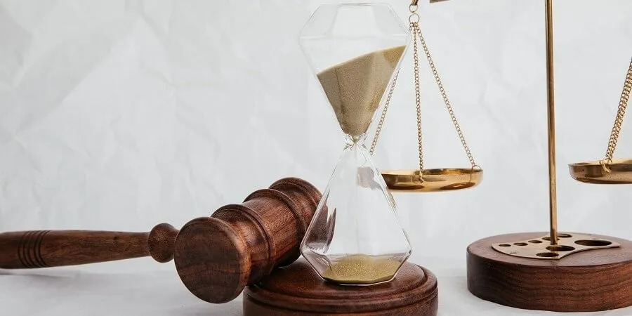 NUEVAMENTE...SOBRE LA SUSPENSIÓN DE LA PRESCRIPCIÓN DE LA ACCIÓN PENAL