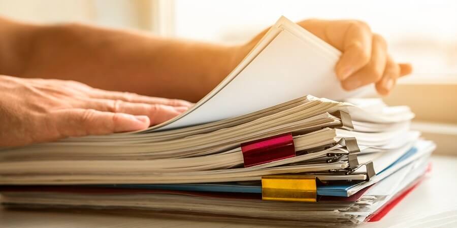 La duplicidad del plazo de prescripción también aplica a falsedades cometidas por funcionarios