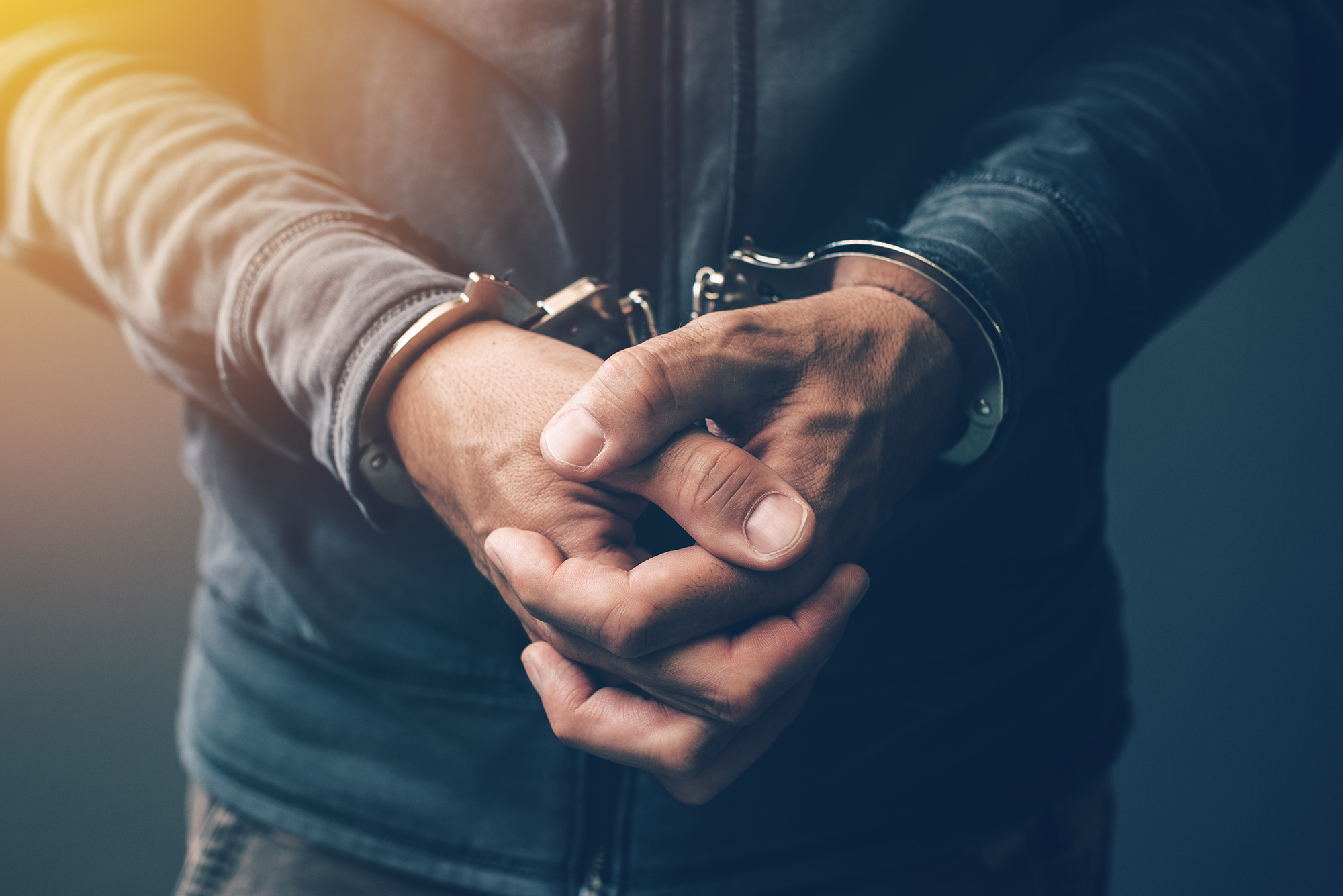 Valorar condenas previas para determinar la proclividad al delito no configura derecho penal de autor