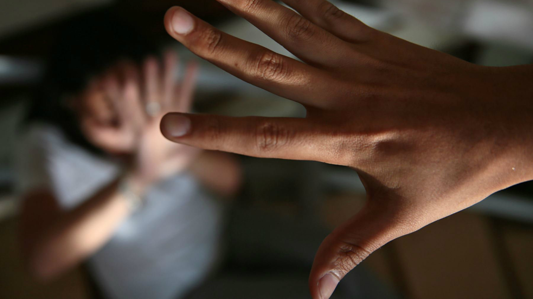 Violación sexual: La promiscuidad y la práctica sexual con meretrices no son indicios suficientes para atribuir previsibilidad del contagio de ETS